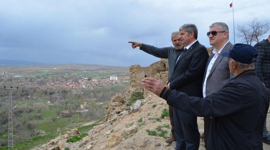 Başkan &Ouml;zkan, Doğanlar Mahallesi&rsquo;ndeki &ccedil;alışmaları inceledi