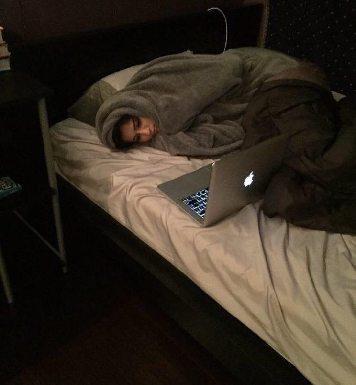 Uykusuzluğu, son derece yorgunluk çekenler anlar! G3