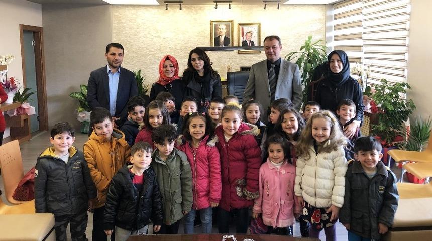 Nezaket Okulu &ouml;ğrencilerinden hayırlı olsun ziyareti