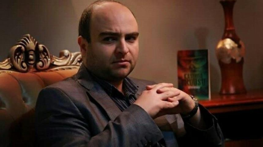 Yazar Bıyıklı, Kaybolanlar adlı yeni romanıyla okuyucu karşısına &ccedil;ıkıyor