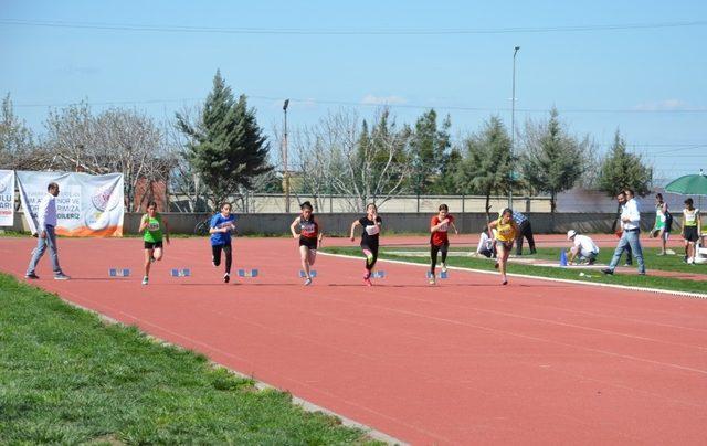 Diyarbakır’da atletizm müsabakaları tamamlandı