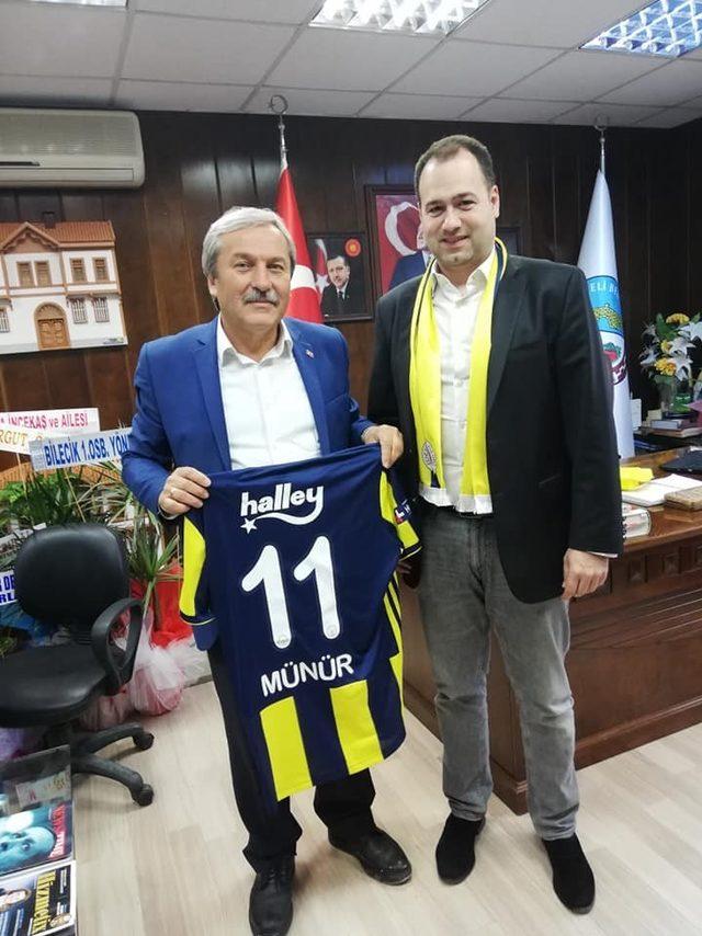 Fenerbahçe yönetiminden Başkan Şahin’e ziyaret