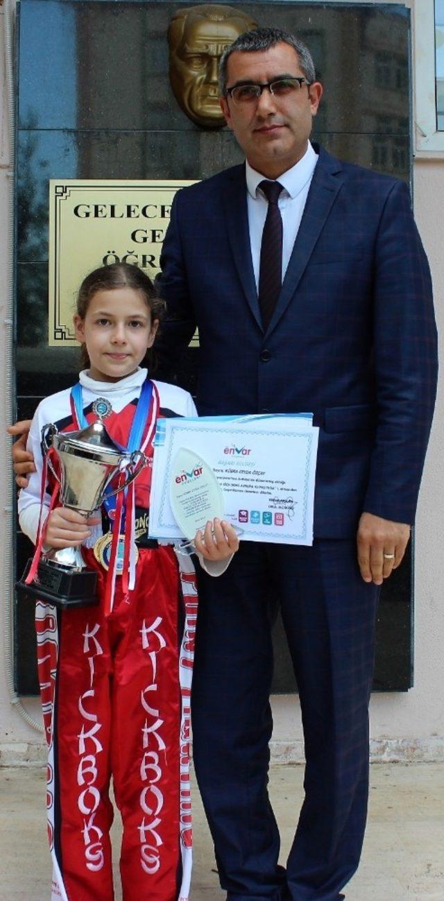 Kick Boks’ta Avrupa birincisi Antalya’dan