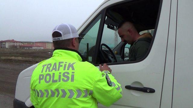 Erzurum’da öğrenci servisleri denetlendi