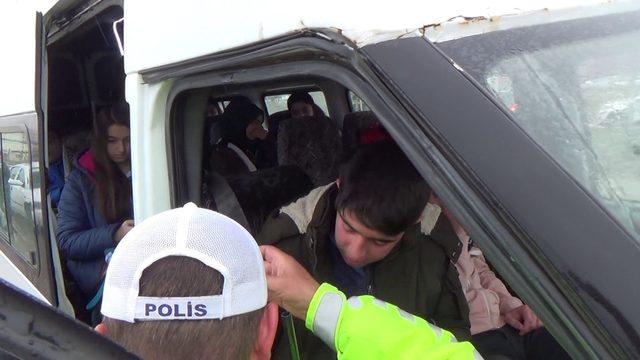 Erzurum’da öğrenci servisleri denetlendi