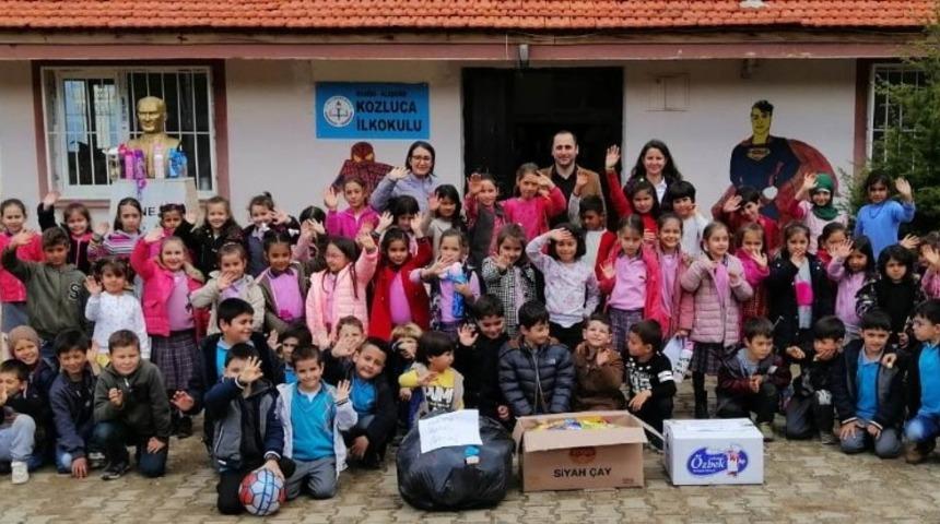 Alaşehirli &ouml;ğrencilere kitap desteği