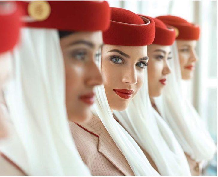 Emirates Türkiye hostes alımı! İşte kabin görevlisi başvuru şartları ve maaşı