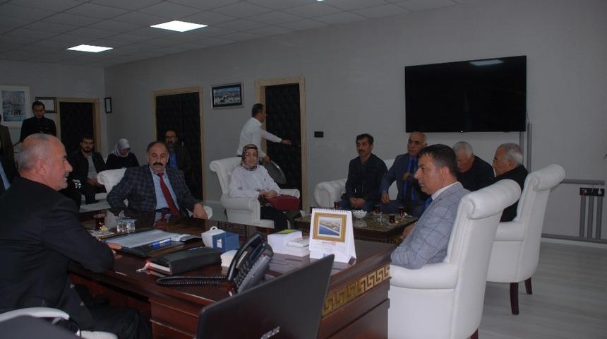 MHP&rsquo;den Başkan Akman&rsquo;a hayırlı olsun ziyareti