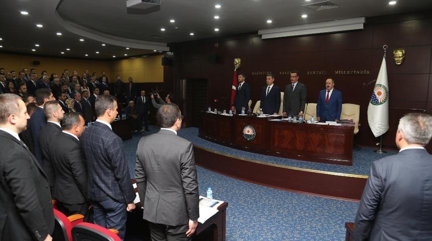 G&ouml;lbaşı&rsquo;nda ilk meclis toplantısı yapıldı