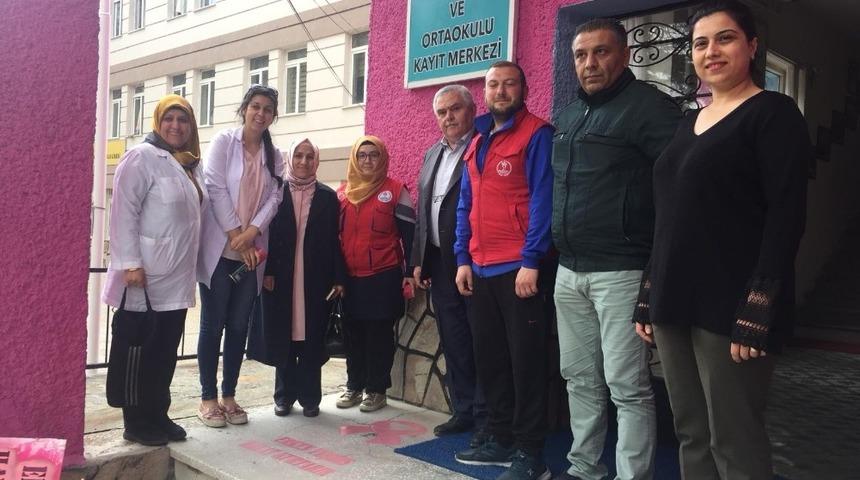 Kanserde erken teşhise boyama yaparak dikkat &ccedil;ektiler