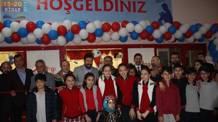 3. Sındırgı Kitap Fuarı A&ccedil;ıldı