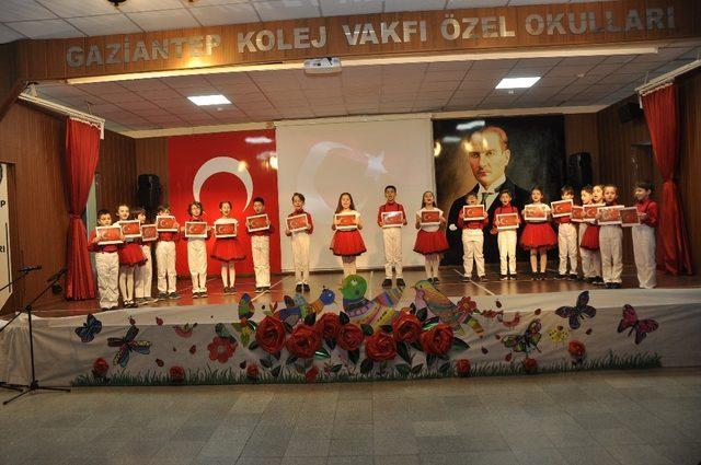 Minik GKV’lilerden İstiklal Marşı oratoryosu