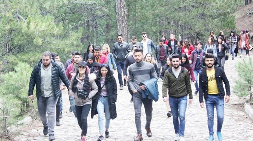 &Ouml;ğrencilerden doğa y&uuml;r&uuml;y&uuml;ş&uuml;