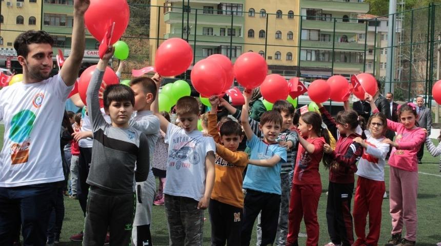 &ldquo;Oyun Şenlikleri&rdquo; &Ccedil;aykara&rsquo;da yapıldı