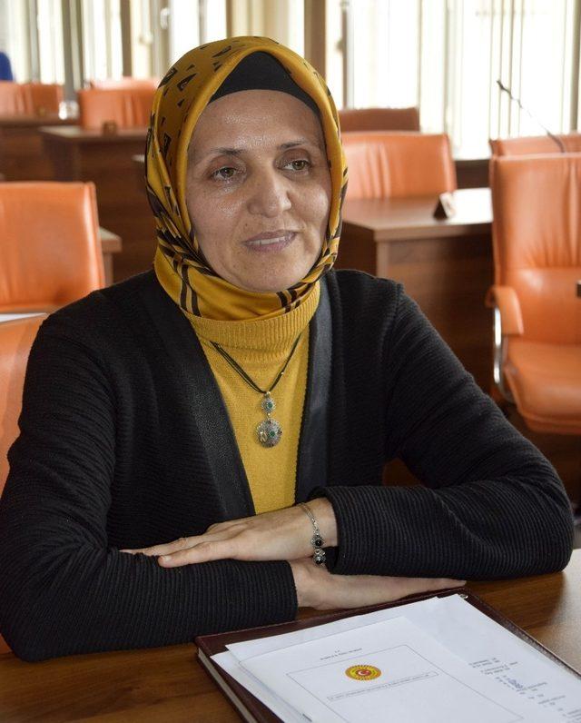 Burdur’da ilk kez bir kadın İl Genel Meclis üyeliğine seçildi