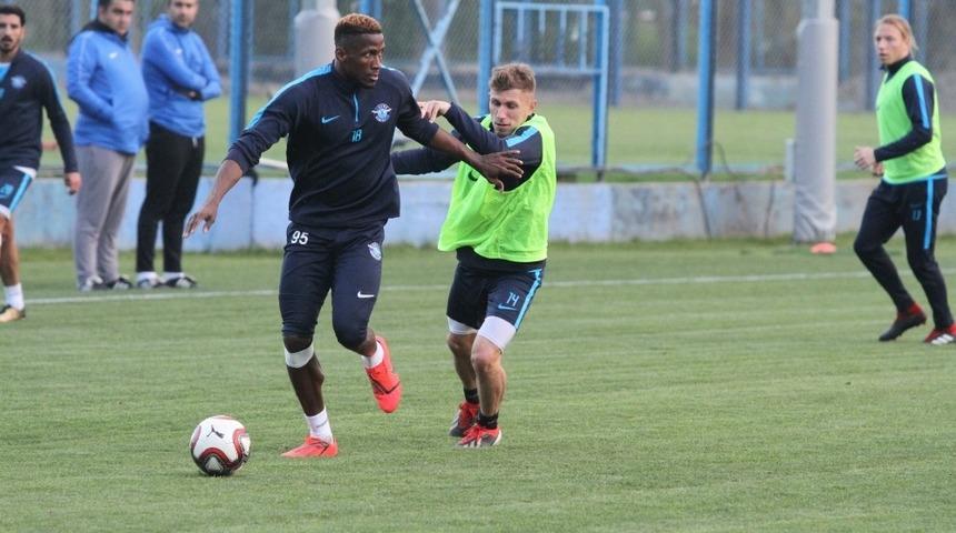 Adana Demirspor&rsquo;da Joher Rassoul&rsquo;un dirseği kırıldı