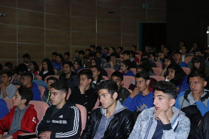 Dicle Üniversitesi’nde fair-play paneli G3