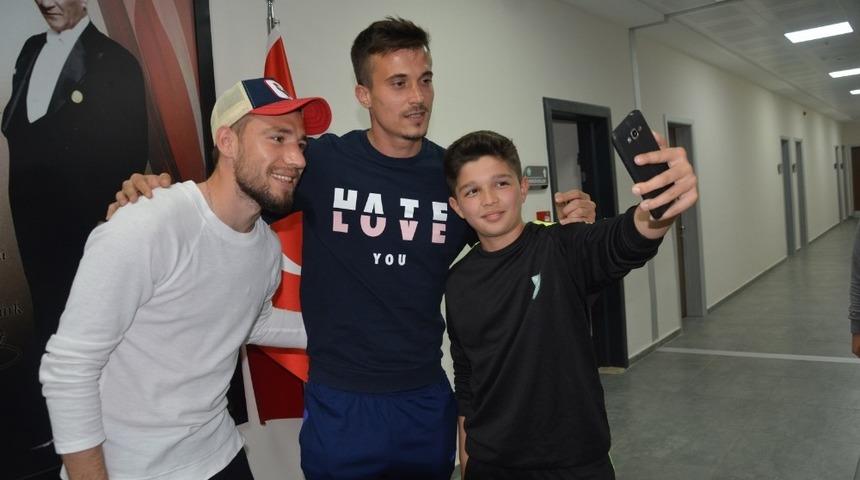 Manisa BBSK’lı kaleciler altyapıyla tecrübelerini paylaştı