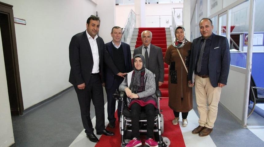 Hollanda&rsquo;dan Sungurlu&rsquo;ya ak&uuml;l&uuml; sandalye yardımı