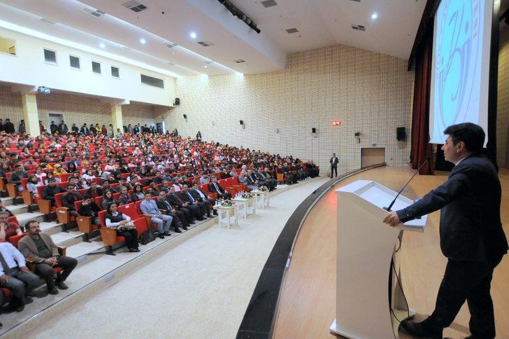 Üniversite de Kariyer Günü etkinliği G1