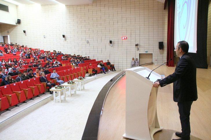 Üniversite de Kariyer Günü etkinliği G4