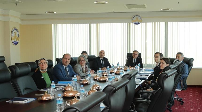 Balkan &Uuml;niversiteler Birliği &uuml;yesi T&uuml;rk rekt&ouml;rler, Trakya &Uuml;niversitesi ev sahipliğinde toplandı