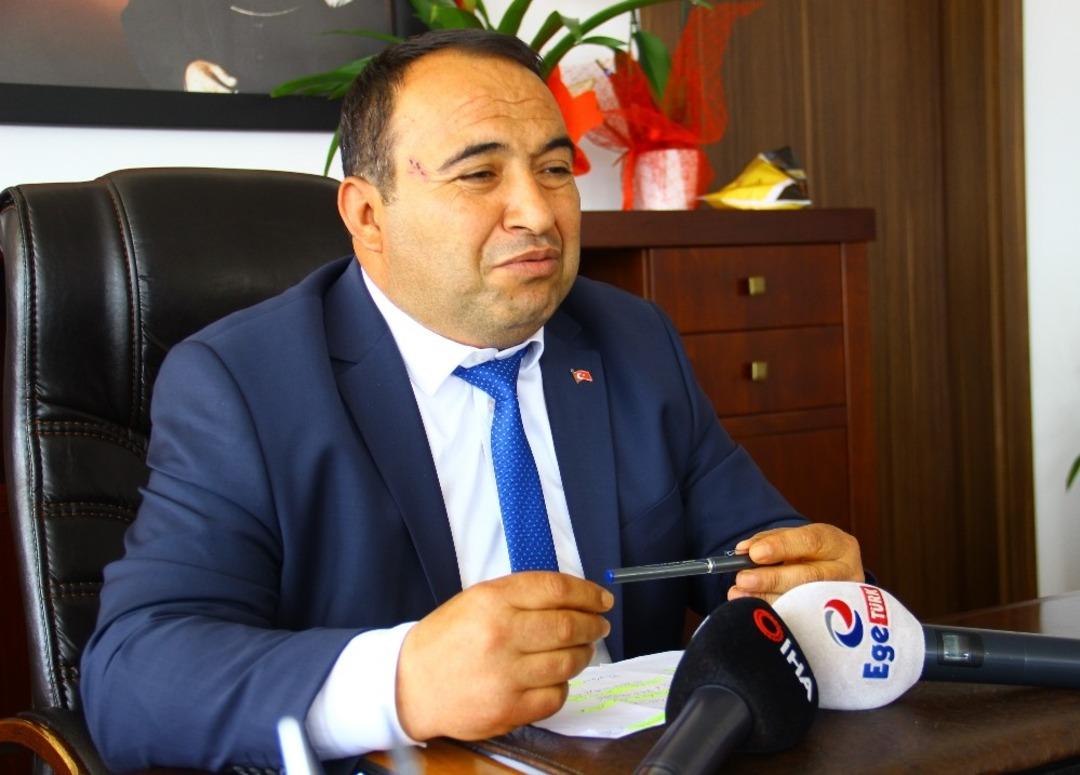 Yeni başkan makam koltuğuna oturunca şok yaşadı