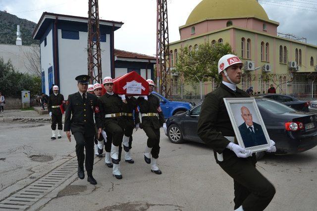 Kore Gazisi son yolculuğuna uğurlandı