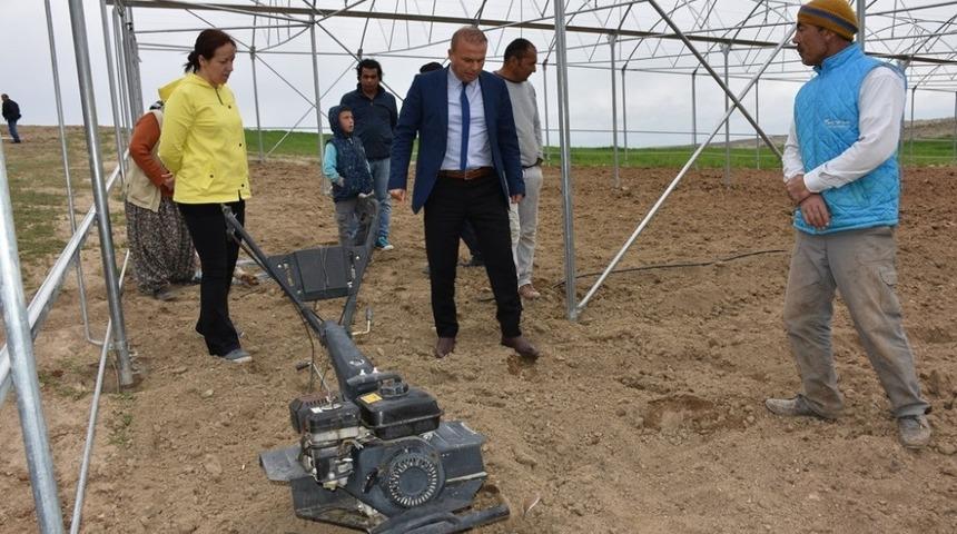 Aksaray’da Tarım ve Orman Müdürlüğü ekipleri seralarda incelemede bulundu