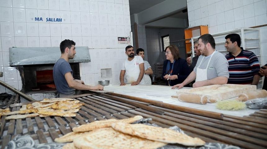 Belediye Başkanı Fatma Şahin’den teşekkür ziyaretleri