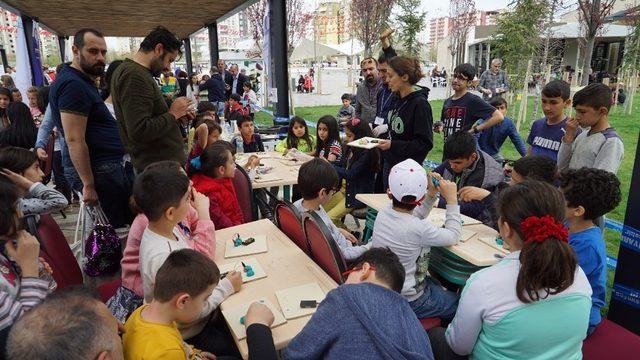 Diyarbakır halkı Nesibe Aydın Bilim Şenliği’nde buluştu