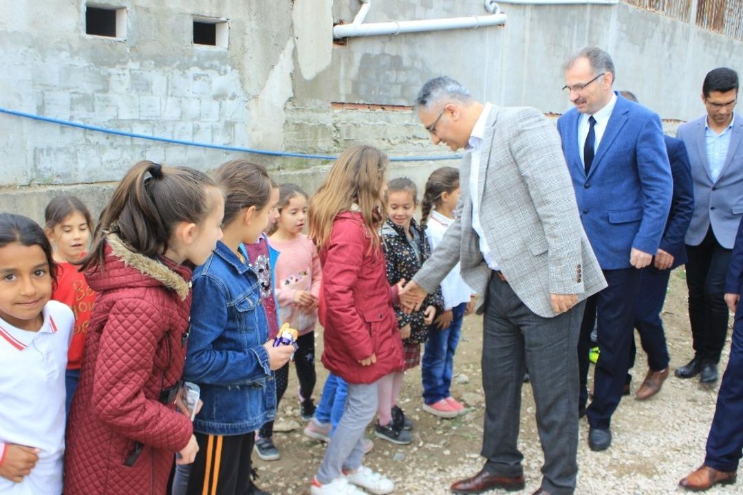 Osmaneli&rsquo; de 4006 T&uuml;bitak Bilim Fuarı a&ccedil;ıldı