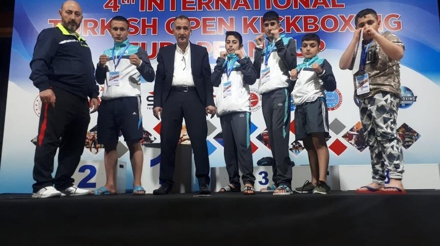 Avrupa Kick Boks Kupasında Termalspor r&uuml;zgarı