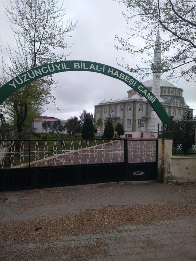 Gönen Camileri’nde Ramazan temizliği