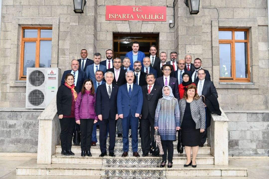 Yeni Başkan ve meclisten Vali Seymenoğlu ziyareti