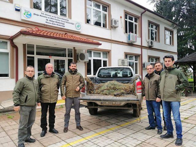 Düzce de göle atılan ağlar toplandı 2