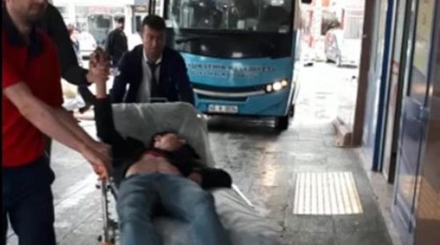 Halk otob&uuml;slerinde fenalaşan yolcular hastaneye yetiştirildi