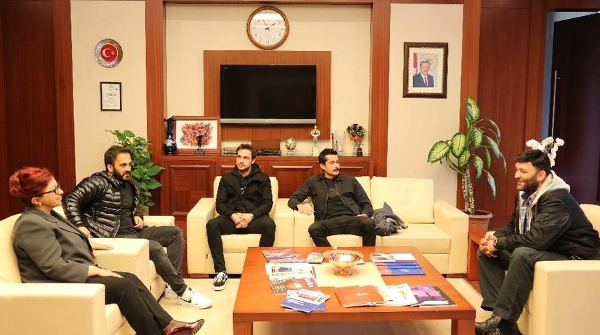 &Uuml;nl&uuml; oyuncular İsmail Hacıoğlu ve İsmail Hakkı HK&Uuml;&rsquo;de