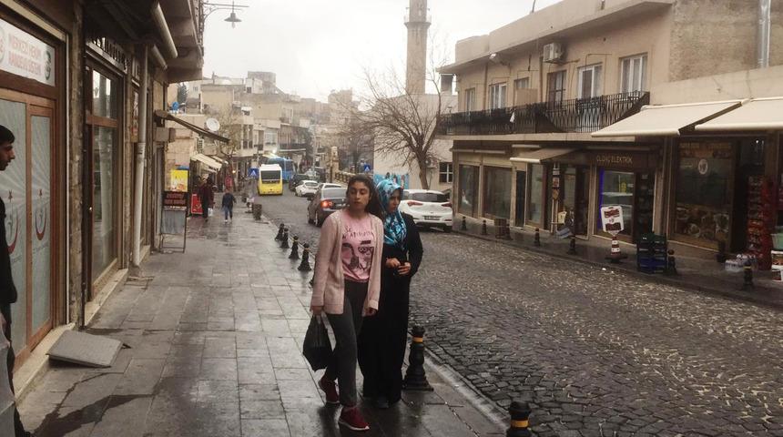 Mardin'de yağmur ve dolu yaşamı olumsuz etkiledi- Yeniden