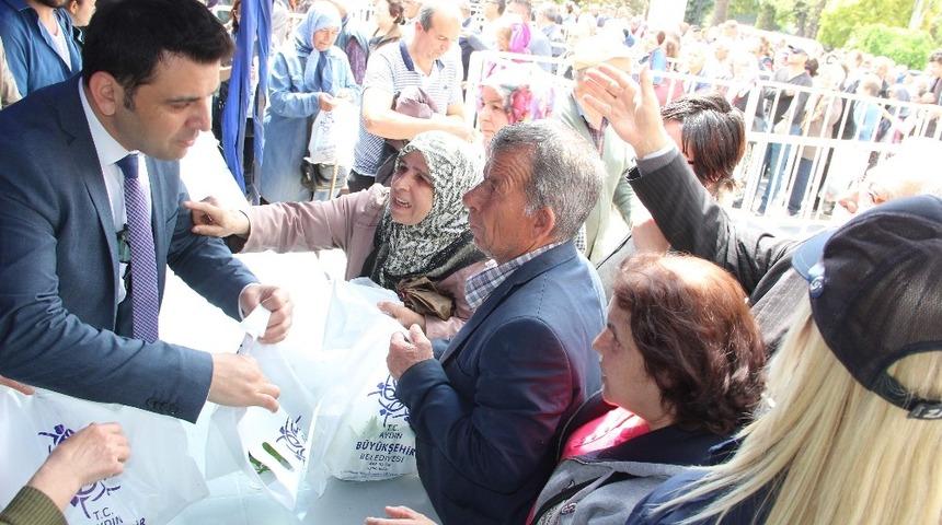 B&uuml;y&uuml;kşehir Efeler&rsquo;de 50 bin fide daha dağıttı