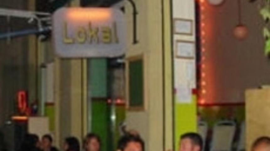 Acı Sevenler Lokal'de