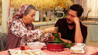 Jet Sosyete dizisinde Yemekteyiz ve Onur Büyüktopçu sürprizi!