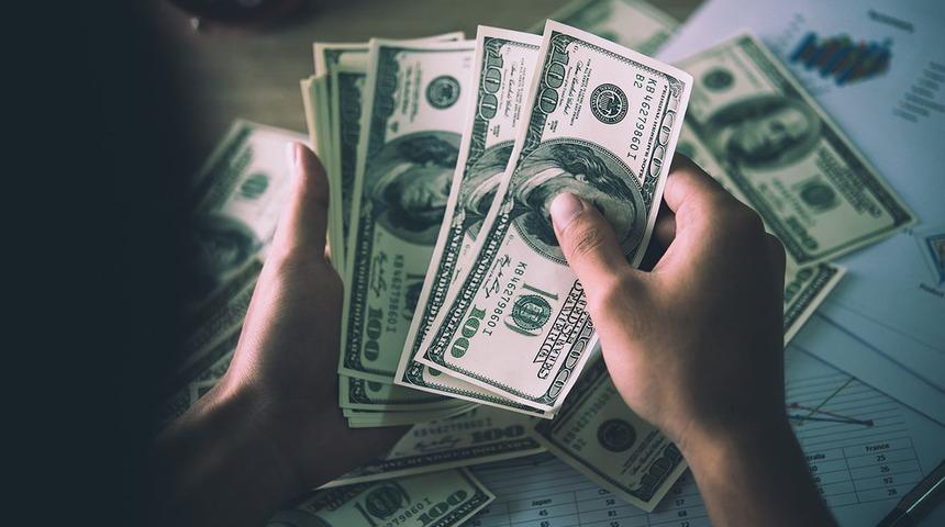 G&uuml;ncel d&ouml;viz kuru: 17 Nisan Dolar ve Euro ka&ccedil; TL?