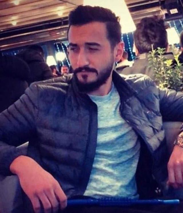 Bursalı zeytinci gen&ccedil; l&uuml;ks otomobilinde &ouml;l&uuml; bulundu 3