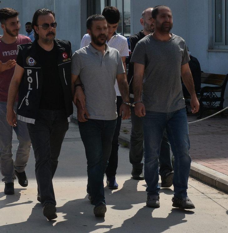 Bebek beşiğinden çıkanları gören şaşkına döndü! Hepsini gizlemişler G2