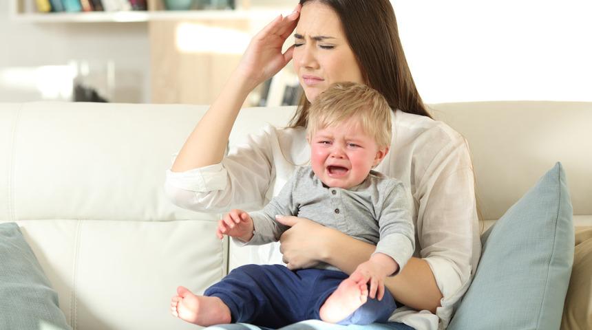 Bebeklerde refl&uuml; belirtileri nasıl olur? Bebeklerde refl&uuml; tedavisi nasıl yapılır?