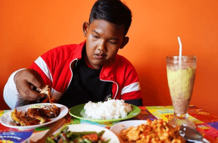  Dünyanın en şişman çocuğuydu! İşte son hali G4