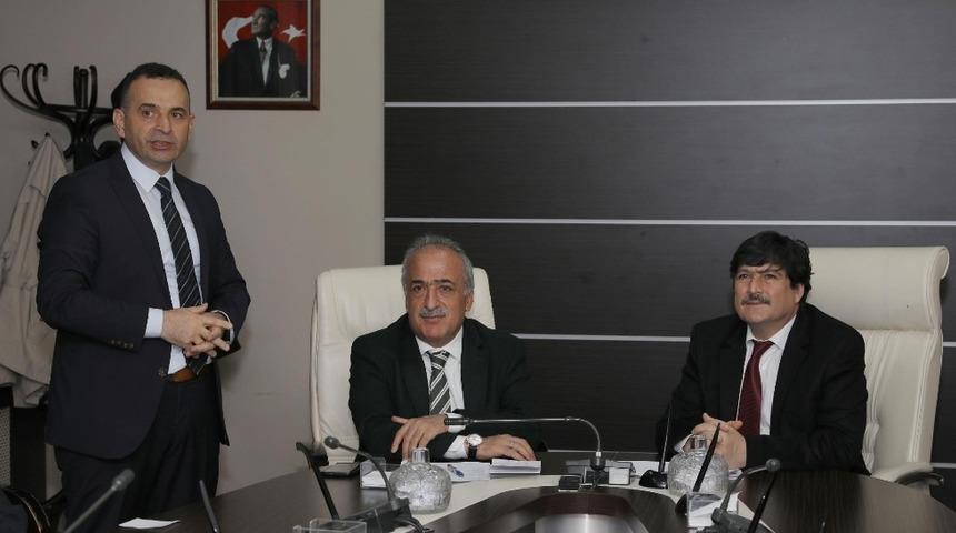 BE&Uuml; Rekt&ouml;r&uuml; Yardım&rsquo;dan Rekt&ouml;r &Ccedil;omaklı&rsquo;ya ziyaret