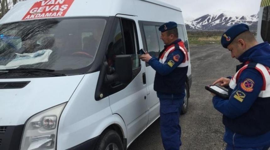 Jandarmadan &lsquo;okul g&uuml;venliği&rsquo; uygulaması