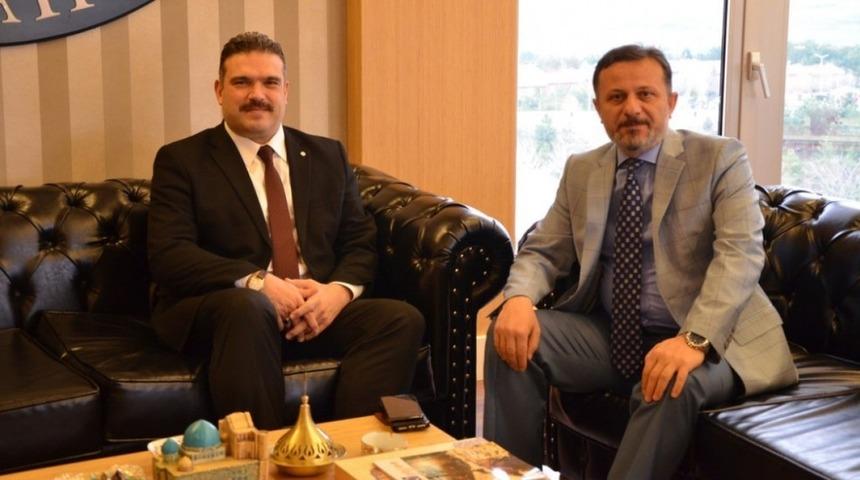 Rektör Şafak Ertan Çomaklı’dan Remzi Gören’e ziyaret